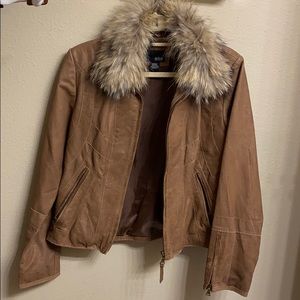 Brown leather jacket with fur removable collar